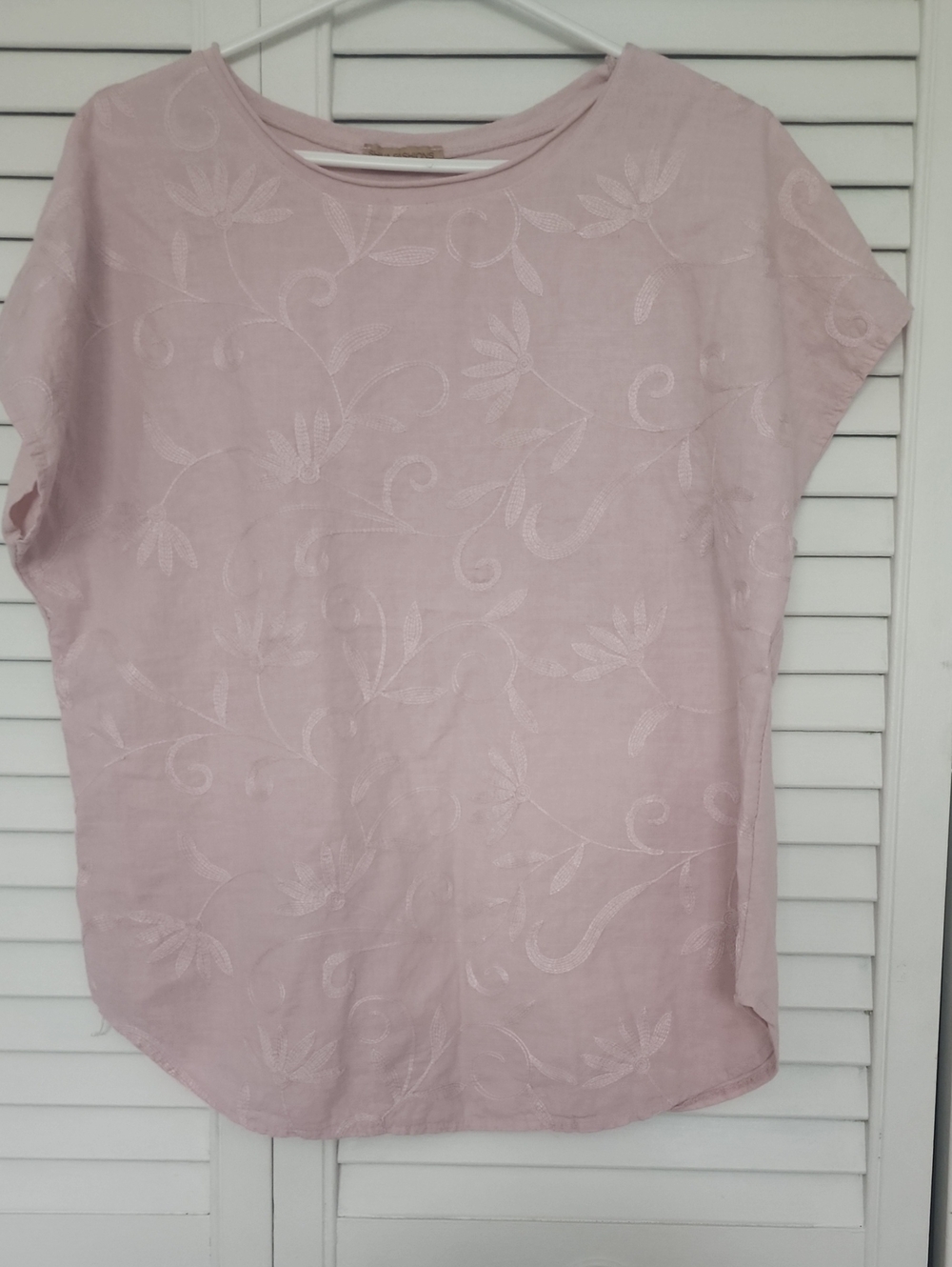 Women's Light Pink Embroidered Short-Sleeve Blouse
